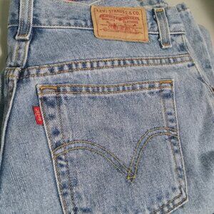 LEVI'S 550 womens jeans